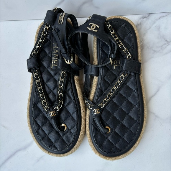 Chanel chain thong Sandals size 37 - Picture 1 of 10